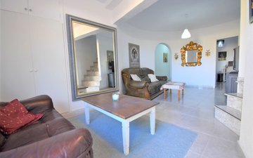 Property slide 19