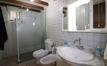Property slide 16