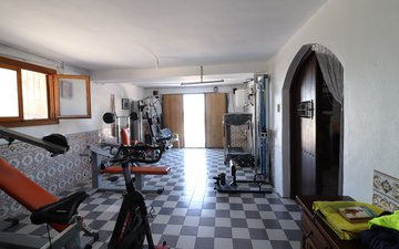 Property slide 21