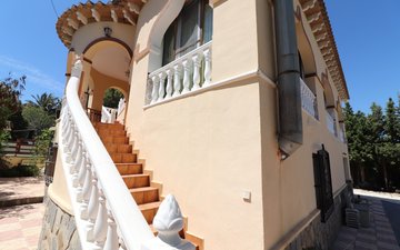 Property slide 40