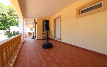 Property slide 48