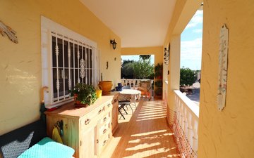 Property slide 18
