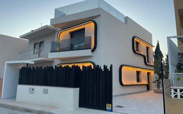 Property slide 35