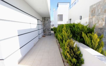 Property slide 44