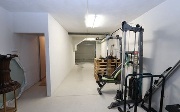 Property slide 35