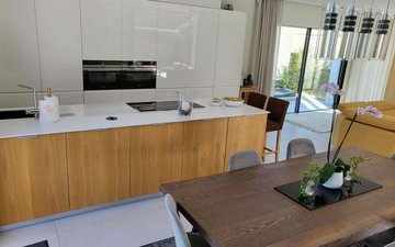 Property slide 8