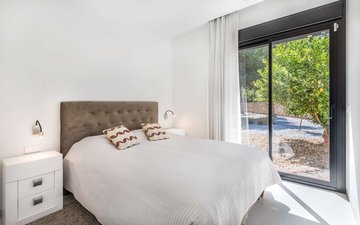 Property slide 17