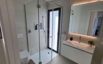 Property slide 20