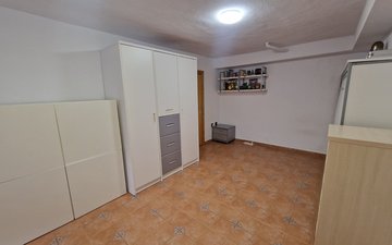 Property slide 30