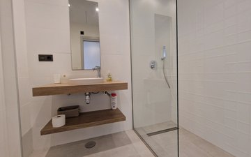 Property slide 19
