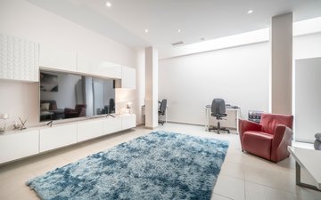 Property slide 19