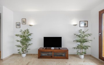 Property slide 10