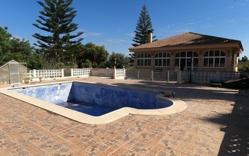 Property slide 38