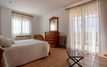 Property slide 25