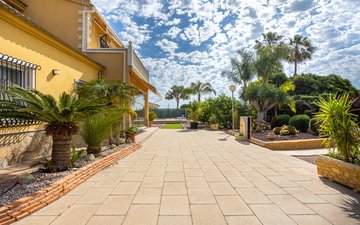 Property slide 46