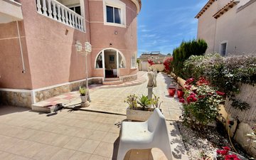 Property slide 25