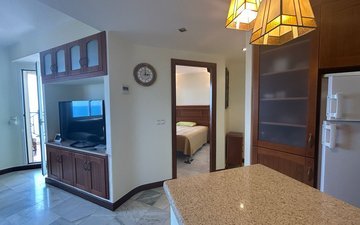 Property slide 32