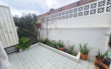 Property slide 16
