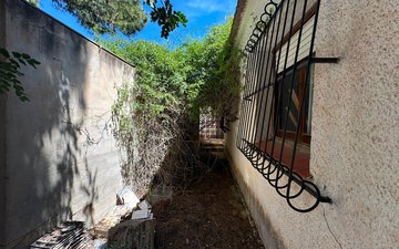 Property slide 9