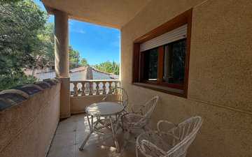 Property slide 40