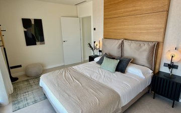 Property slide 18