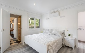 Property slide 30