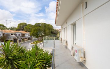 Property slide 44