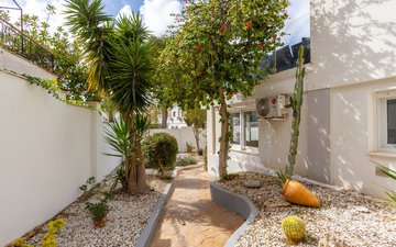 Property slide 50