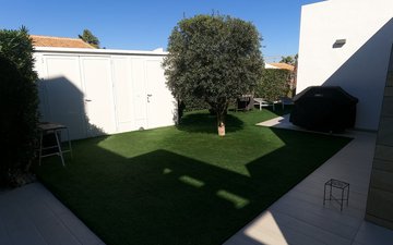 Property slide 25