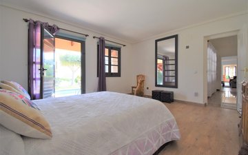 Property slide 17