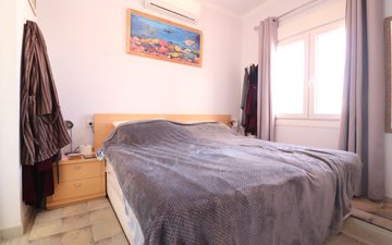 Property slide 20