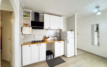 Property slide 11