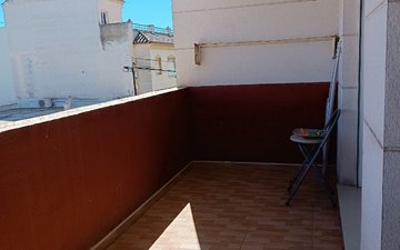 Property slide 32