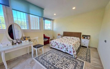 Property slide 17