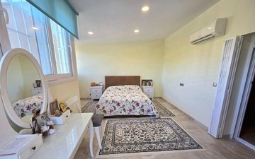 Property slide 18