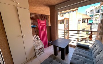 Property slide 32