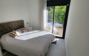 Property slide 25