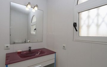 Property slide 21