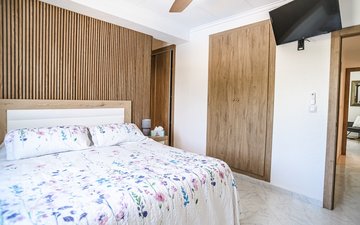 Property slide 25
