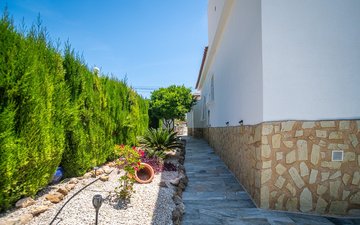 Property slide 47