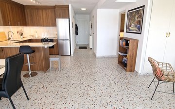 Property slide 32