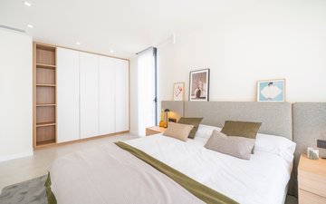 Property slide 44