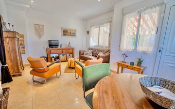 Property slide 4