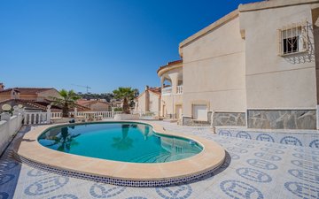 Property slide 25
