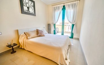 Property slide 20