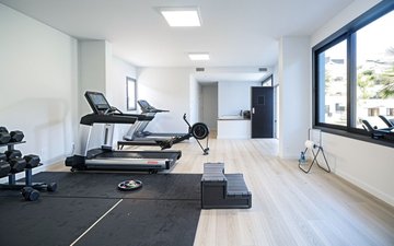 Property slide 34