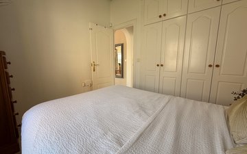 Property slide 20