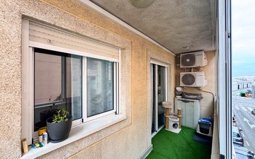 Property slide 20