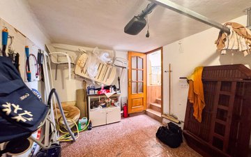 Property slide 39