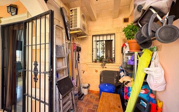 Property slide 14